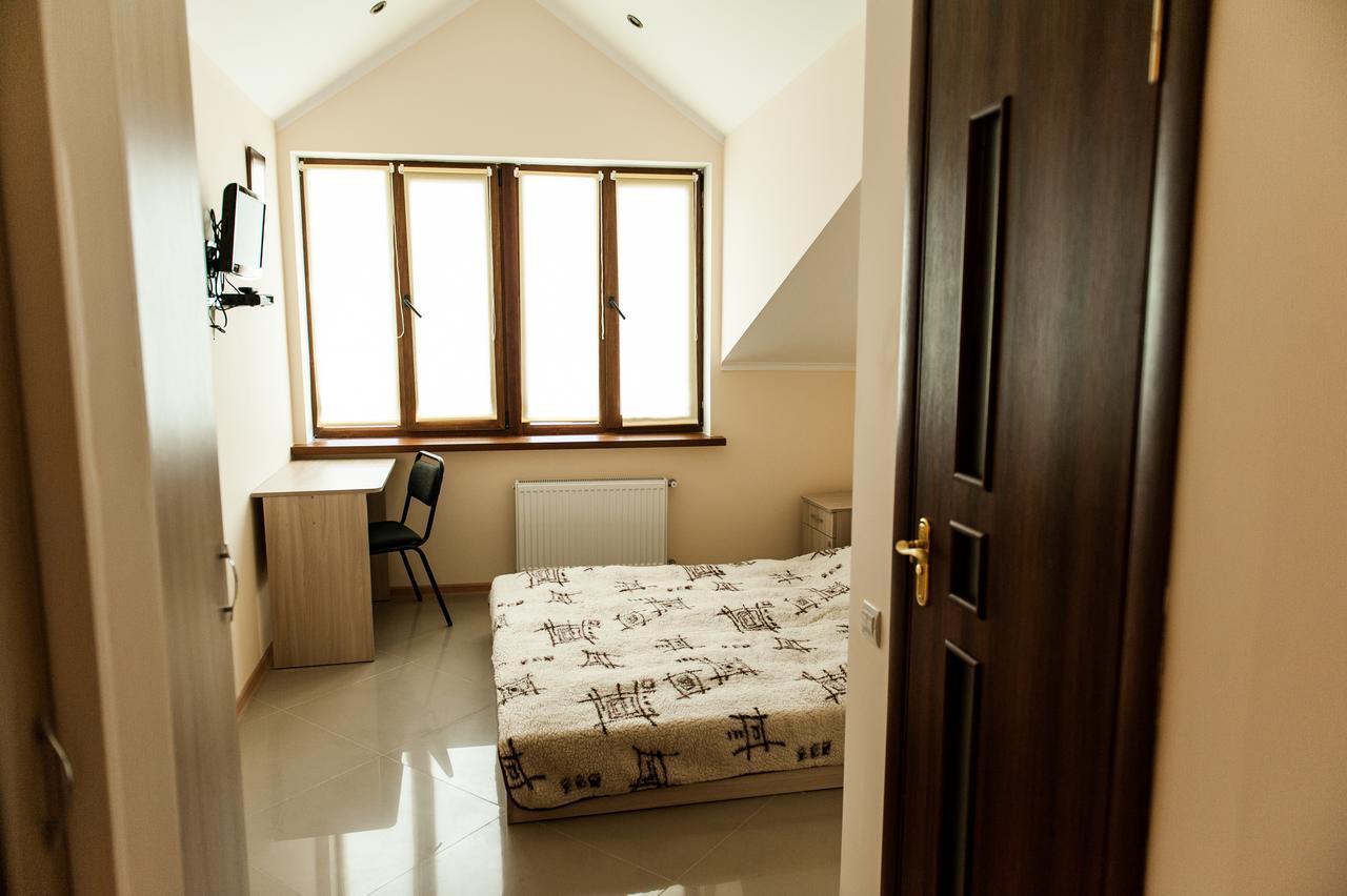 Minihotel Freedom ลวีฟ ภายนอก รูปภาพ