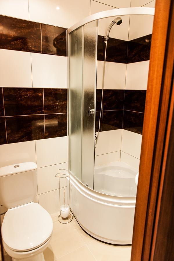 Minihotel Freedom ลวีฟ ภายนอก รูปภาพ