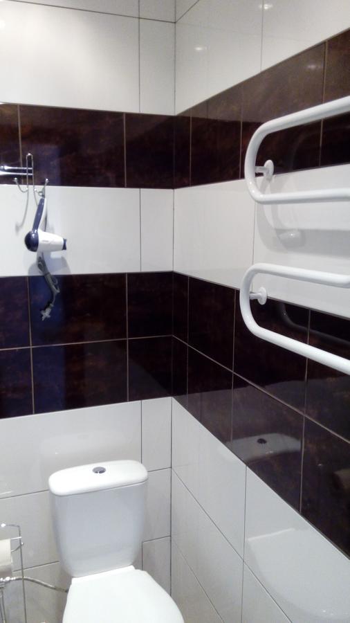 Minihotel Freedom ลวีฟ ภายนอก รูปภาพ