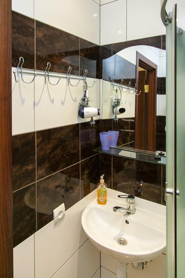 Minihotel Freedom ลวีฟ ภายนอก รูปภาพ